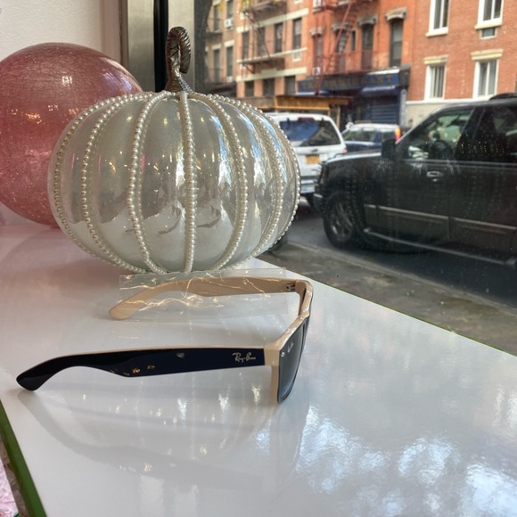 Model Ray-Ban R2132 - Picture 1 of 5